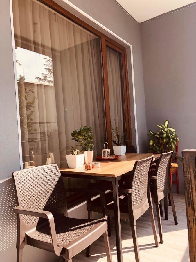 Sweet Apartment In Kutaisi Dış mekan fotoğraf