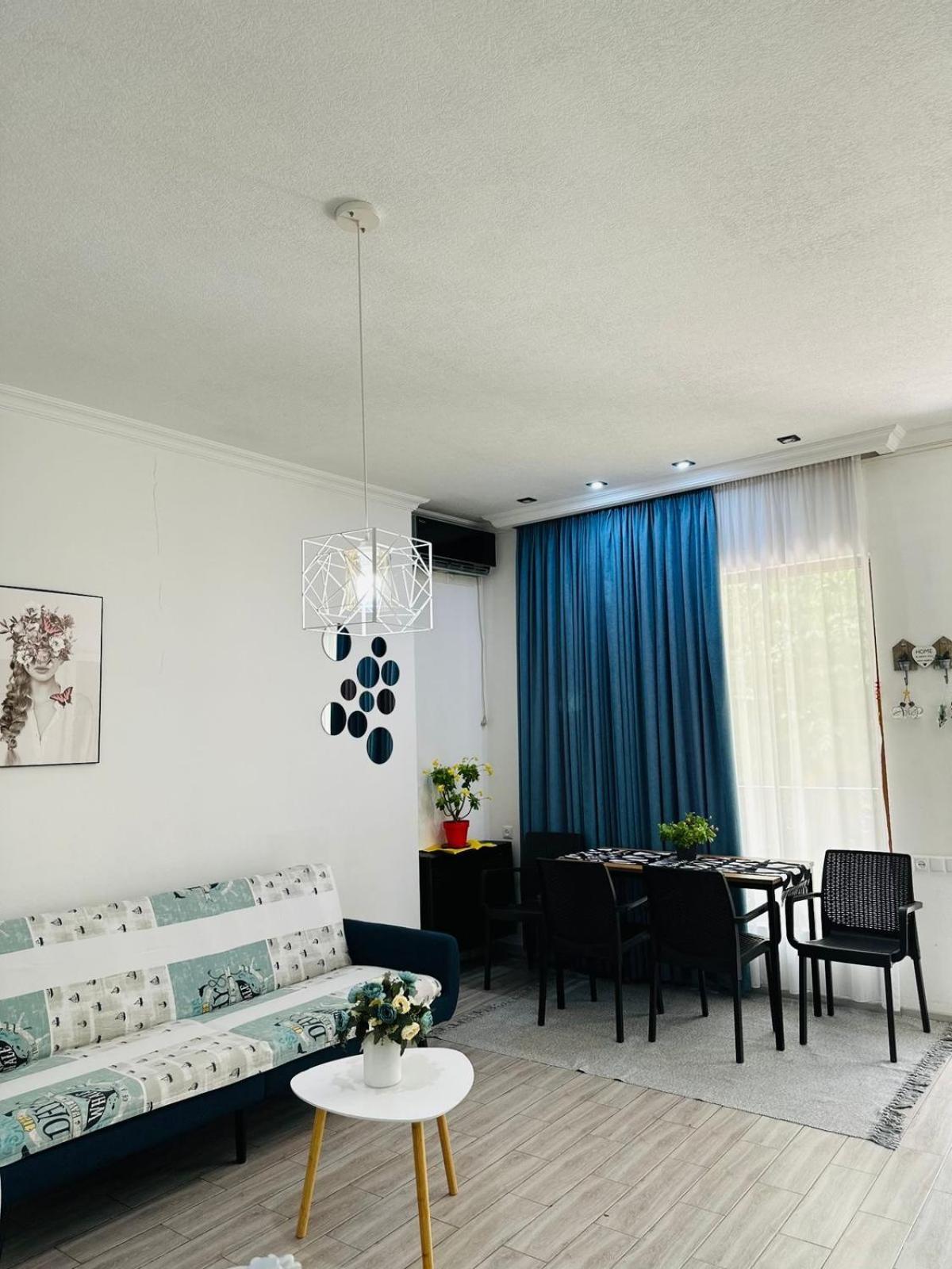 Sweet Apartment In Kutaisi Dış mekan fotoğraf