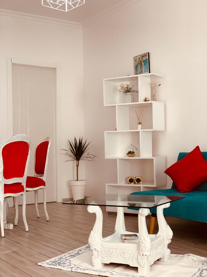 Sweet Apartment In Kutaisi Dış mekan fotoğraf