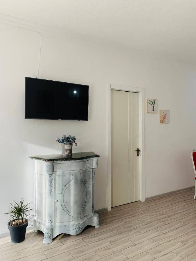 Sweet Apartment In Kutaisi Dış mekan fotoğraf